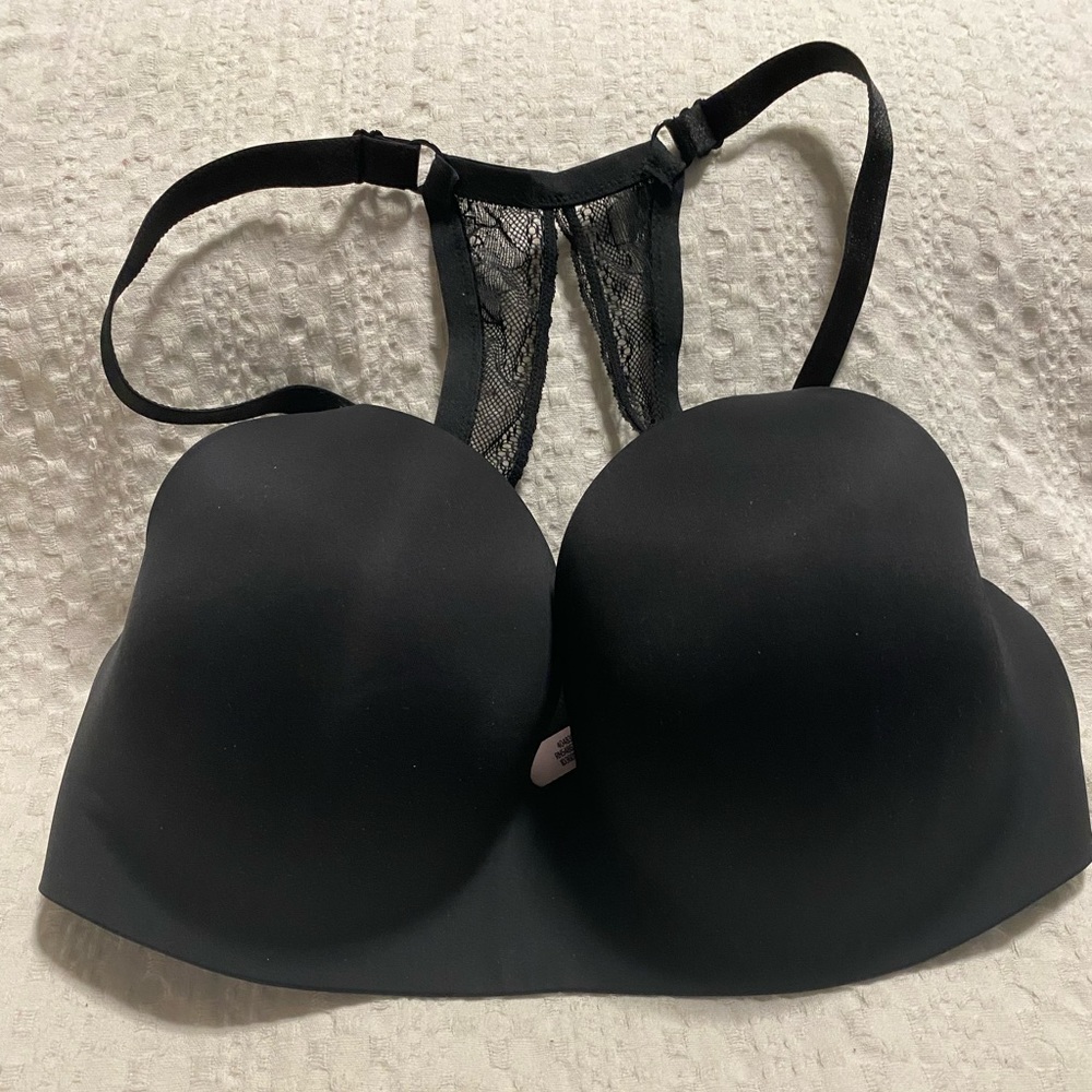 Victoria’s Secret Body by Victoria No Wire Bra